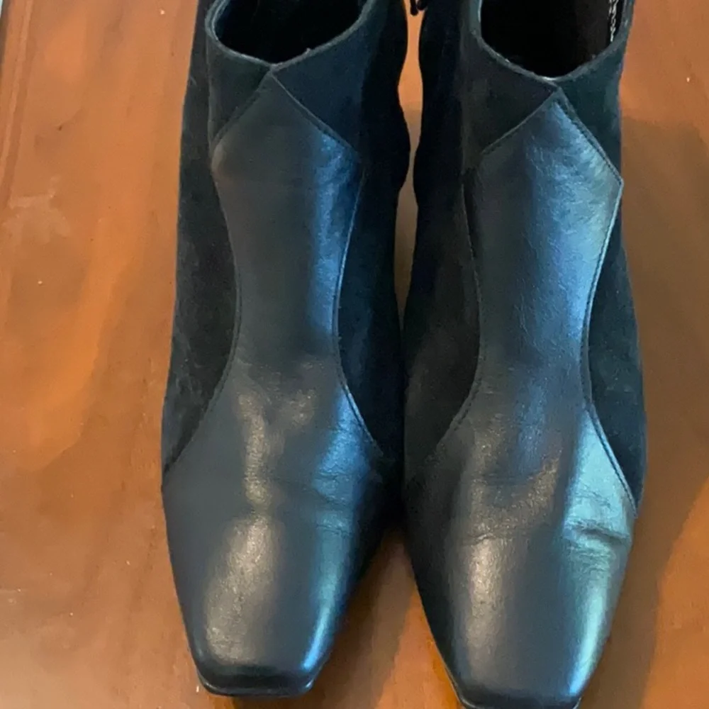ankle boots - Picture 1 of 7
